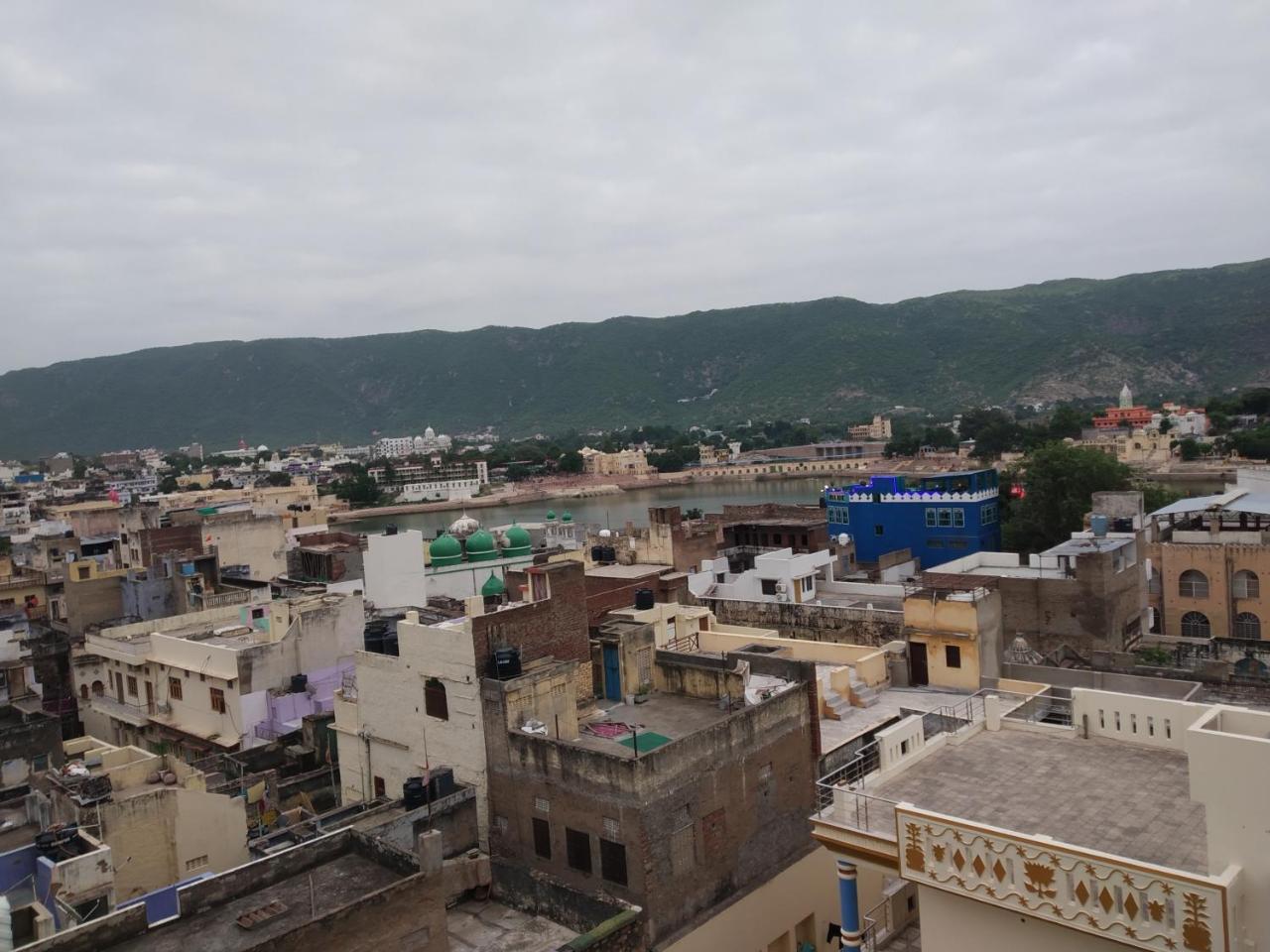 Hotel Paramount Palace Pushkar Eksteriør bilde
